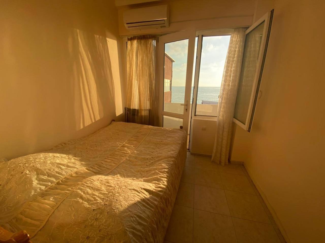 Guest House Orange Kobuleti Luaran gambar