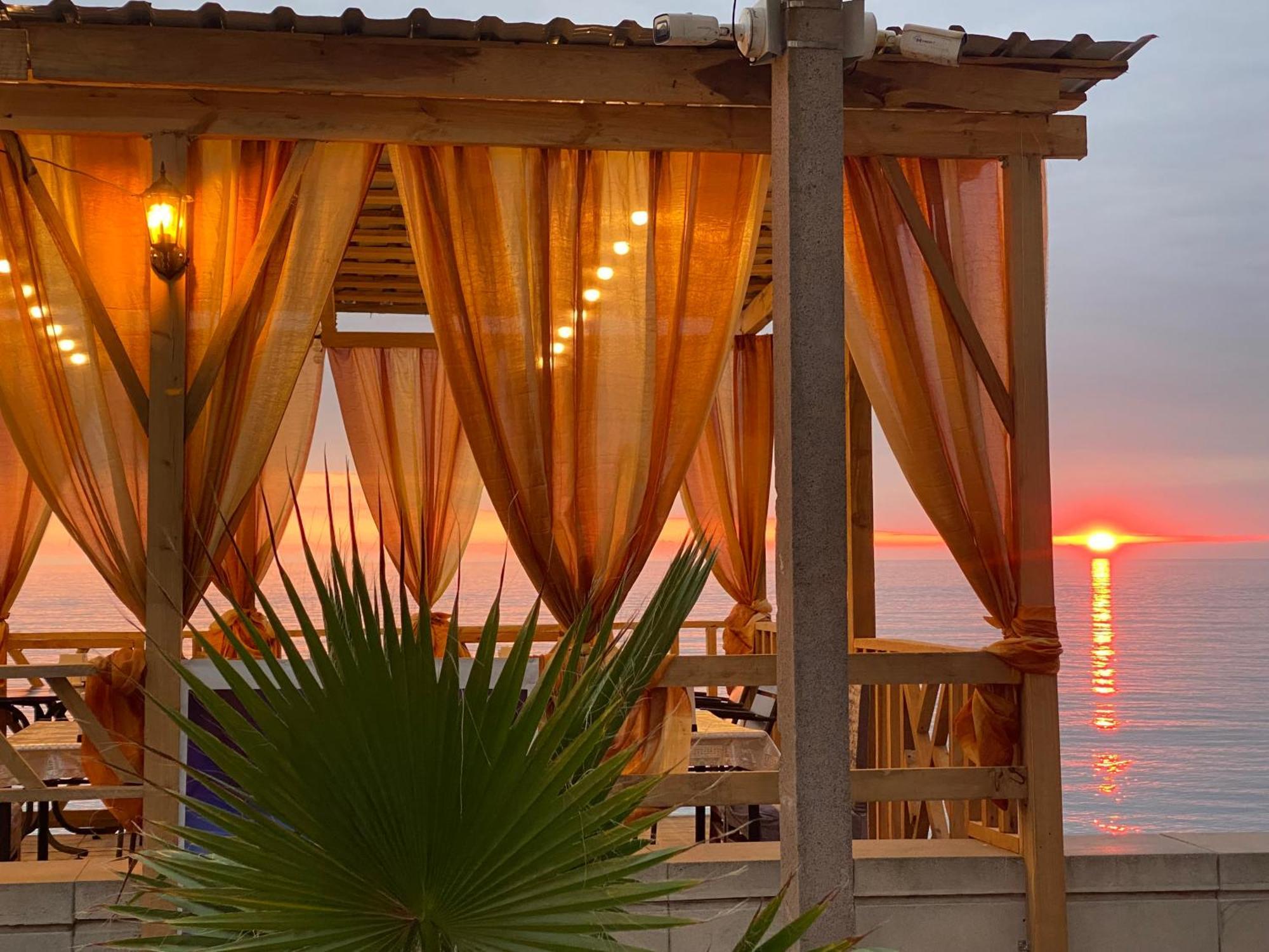 Guest House Orange Kobuleti Luaran gambar